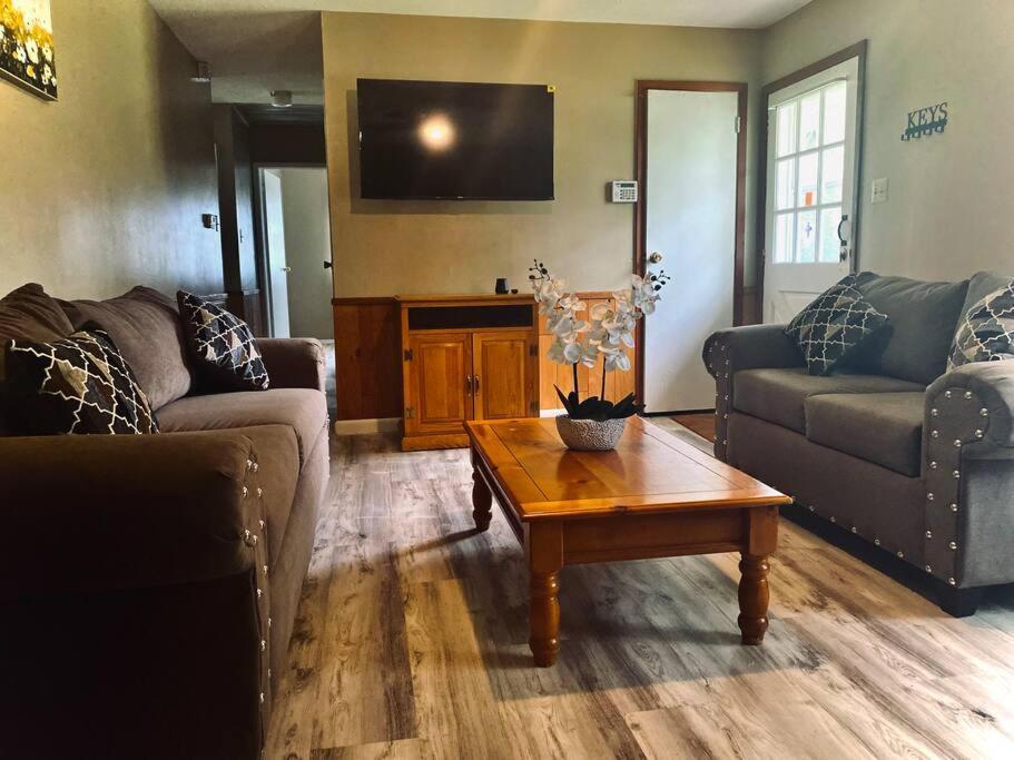 Southern Charm Villa Camden Esterno foto